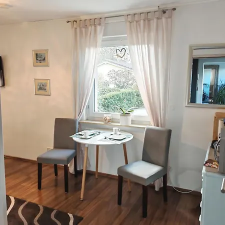 Gemuetliches Mit Eigenem Bad Und Blick Ins Gruene * Hochdorf-Assenheim