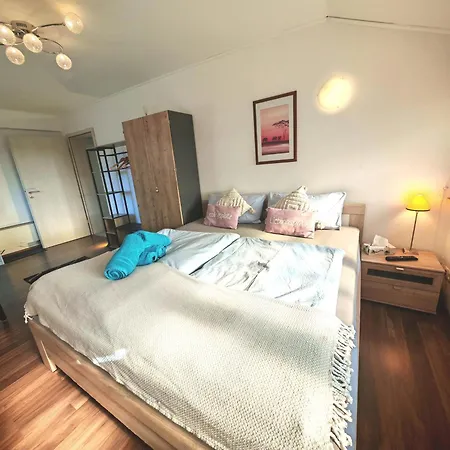 Homestay Gemuetliches Mit Eigenem Bad Und Blick Ins Gruene Hochdorf-Assenheim