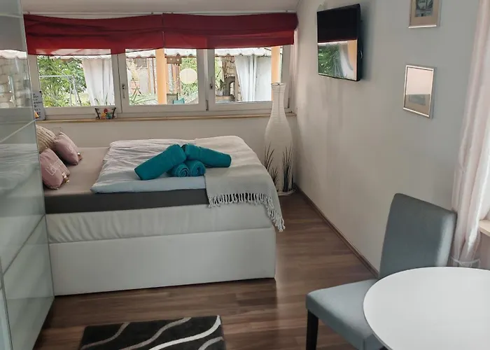 Gemuetliches Mit Eigenem Bad Und Blick Ins Gruene *