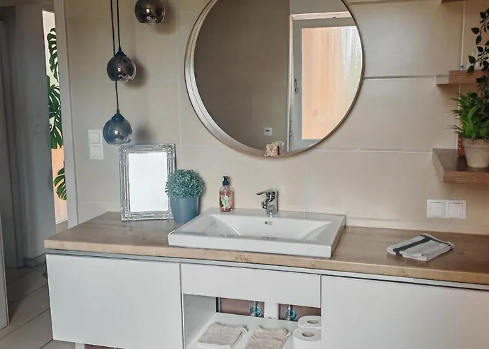 Gemuetliches Mit Eigenem Bad Und Blick Ins Gruene