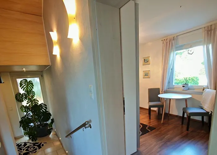 Gemuetliches Mit Eigenem Bad Und Blick Ins Gruene Homestay szállás Hochdorf-Assenheim
